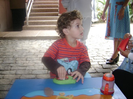 Oficina de massinha 